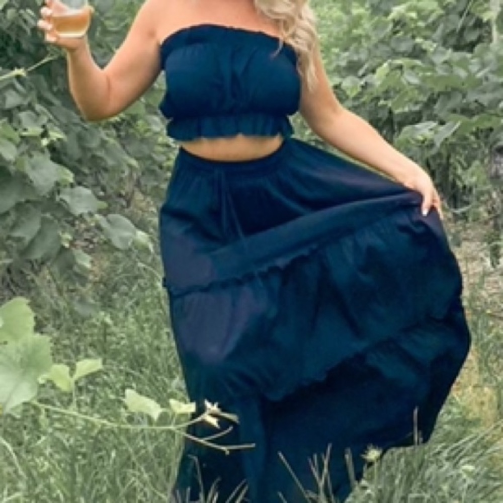SHEIN BLACK STRAPLESS BANDEAU TOP AND MATCHING MAXI SKIRT